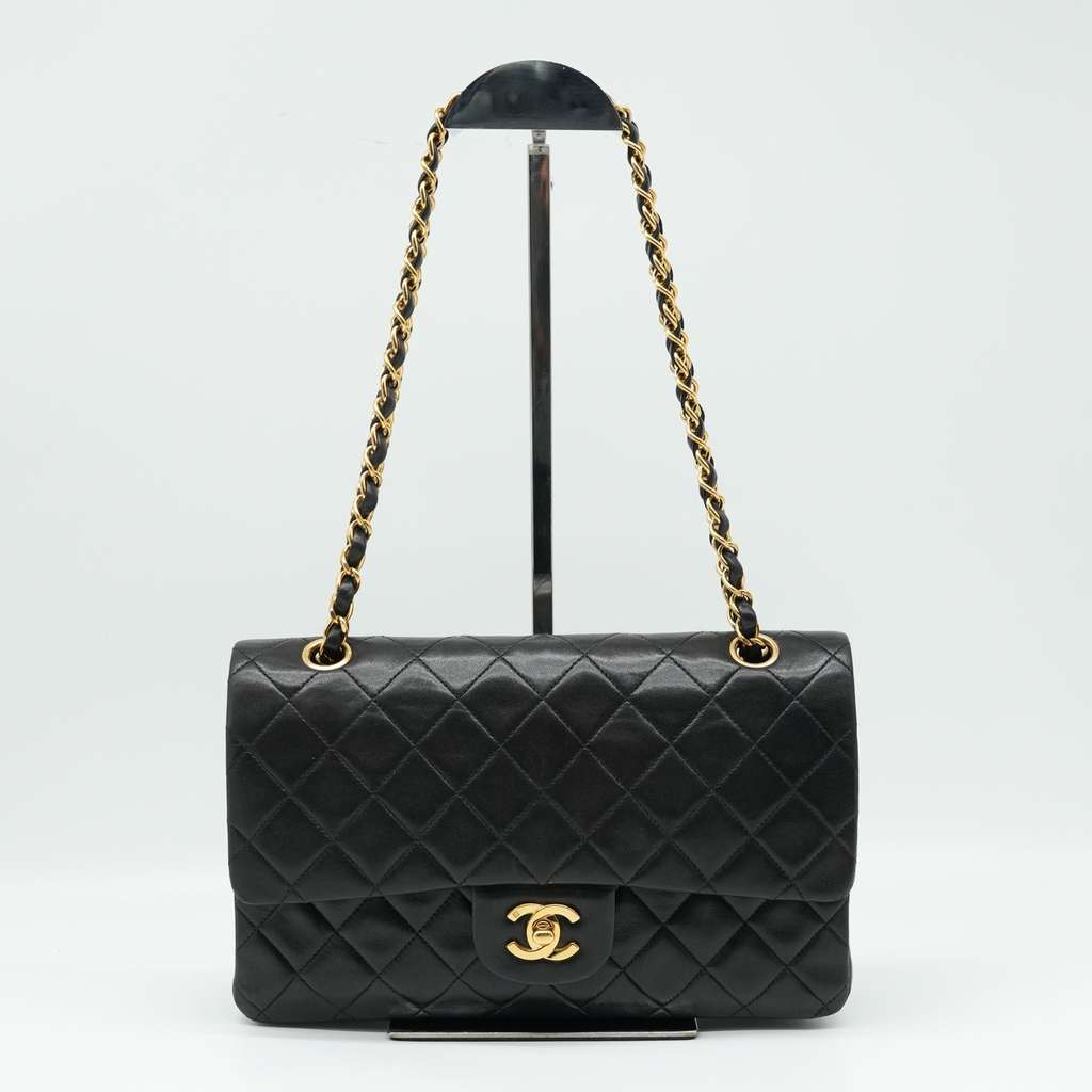 Chanel Classic Double Flap Medium 25 in Black Lambskin Leather and Gold Hardware - Image 10