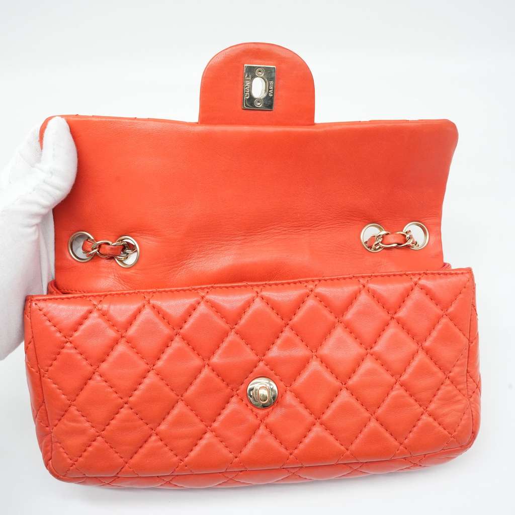 Chanel Matelasse Light Red Bag 12747763 - Image 11