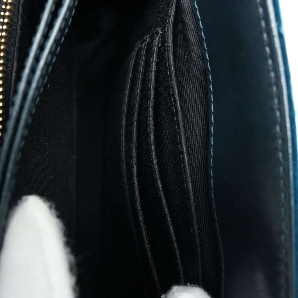 Yves Saint Laurent Women's Loulou Handbag Velvet Green - Image 15