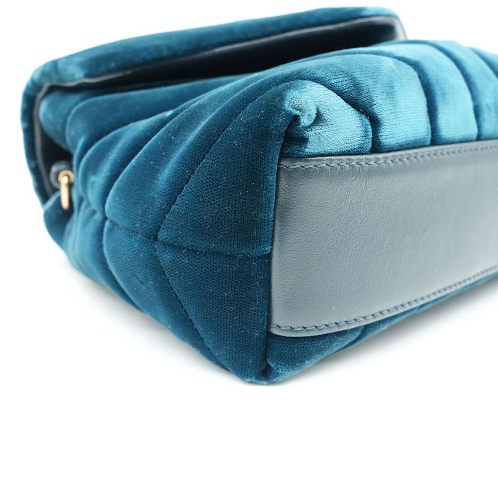 Yves Saint Laurent Women's Loulou Handbag Velvet Green - Detail 1