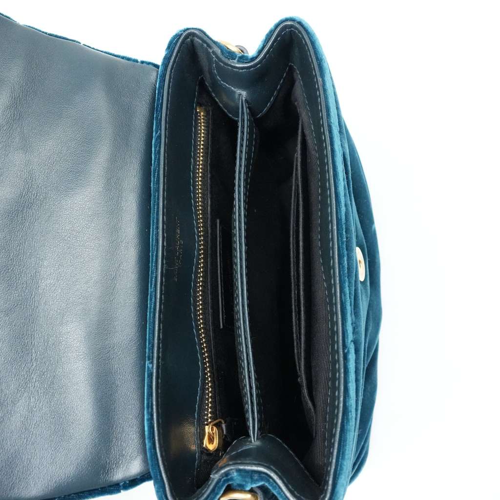 Yves Saint Laurent Women's Loulou Handbag Velvet Green - Image 11