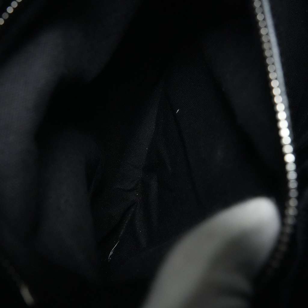 Givenchy Medium Antigona Bag In Grained Leather - Image 15