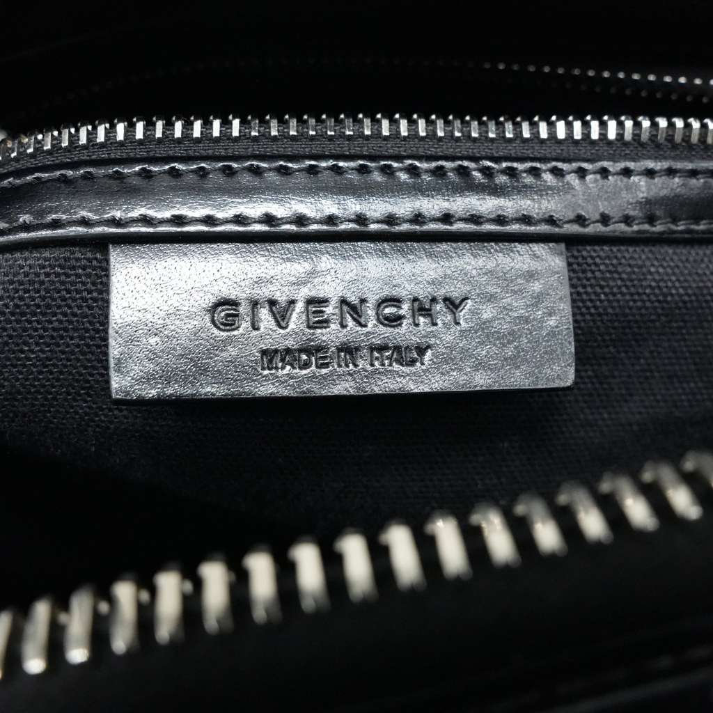 Givenchy Medium Antigona Bag In Grained Leather - Image 17
