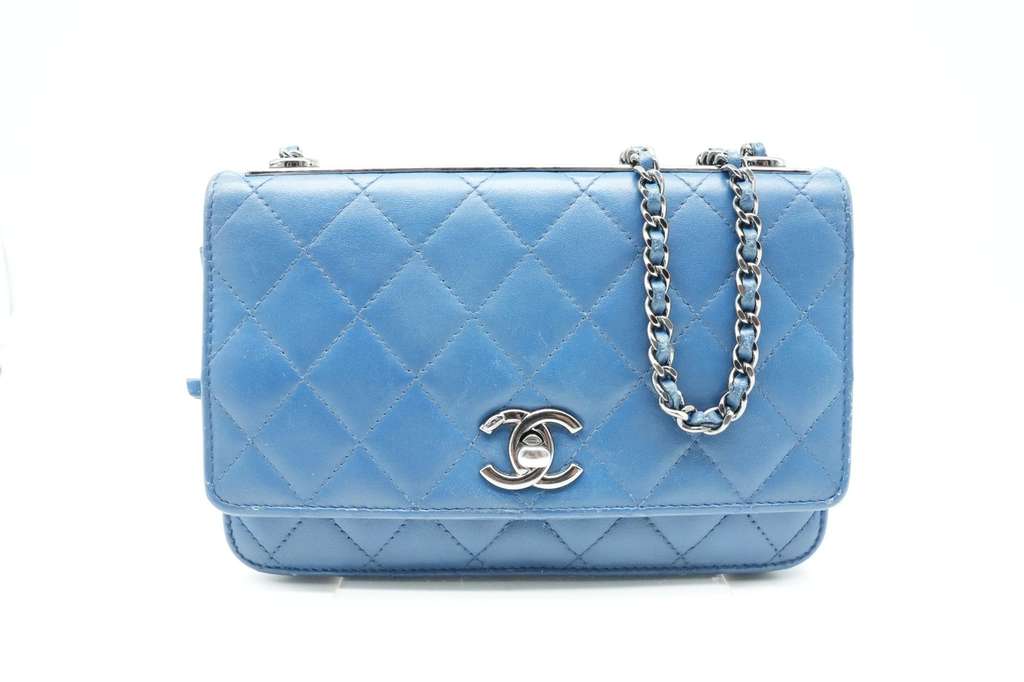 Chanel Trendy CC No Handle Small Flap Shoulder Bag Blue