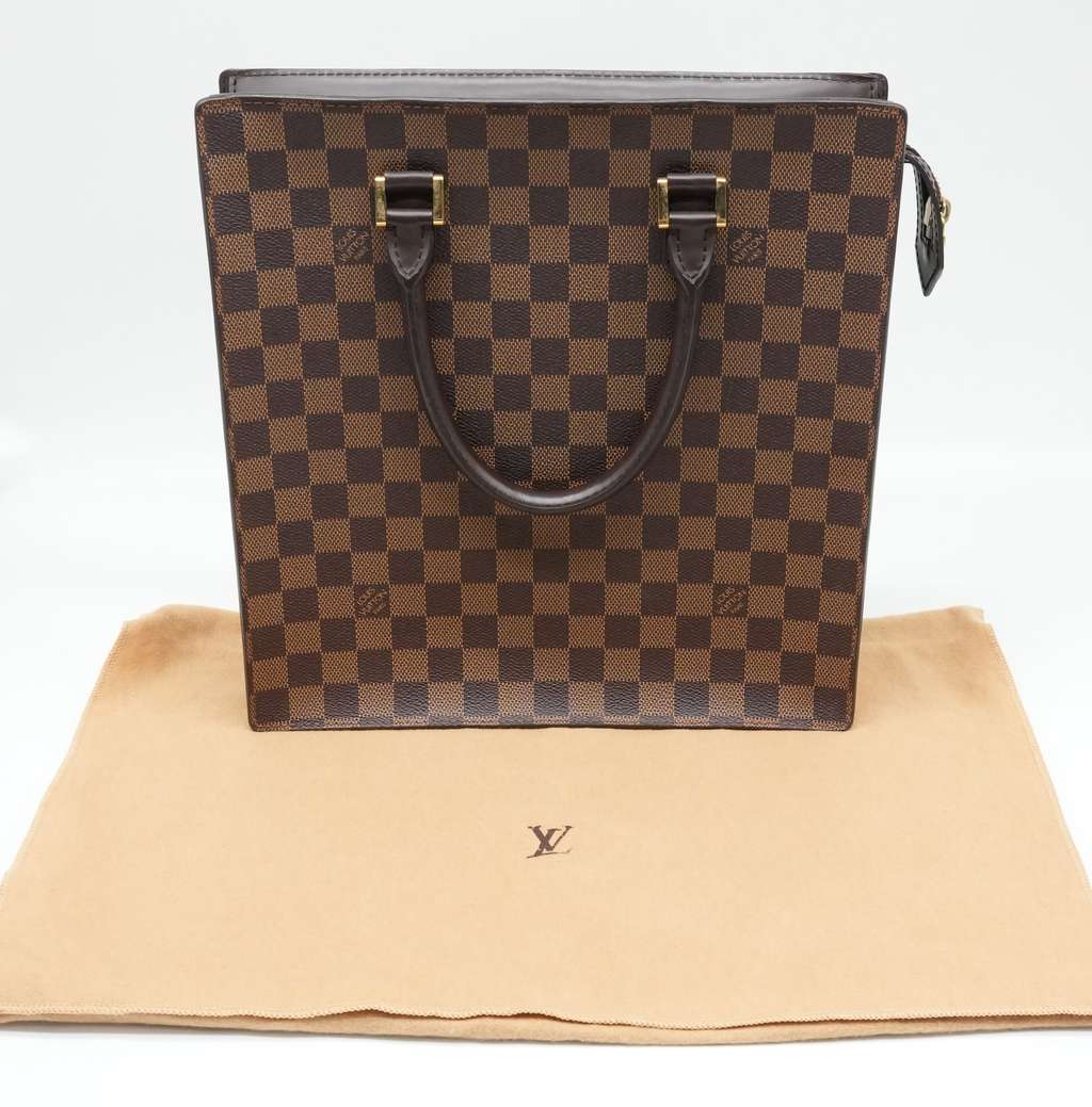 Louis Vuitton Damier Ebene Canvas Venice Sac Plat Bag - Image 15