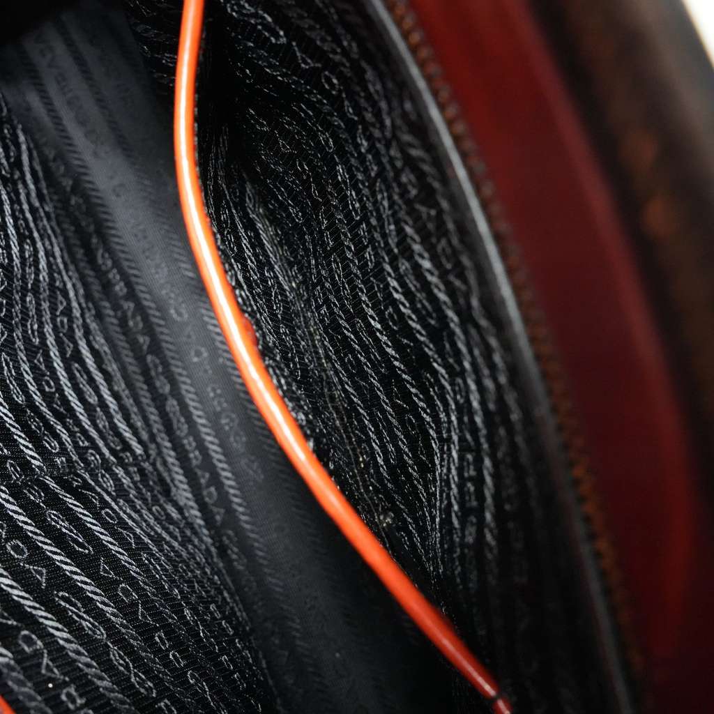 Prada Galleria Saffiano Vernic Pattent Leather Bag - Image 16