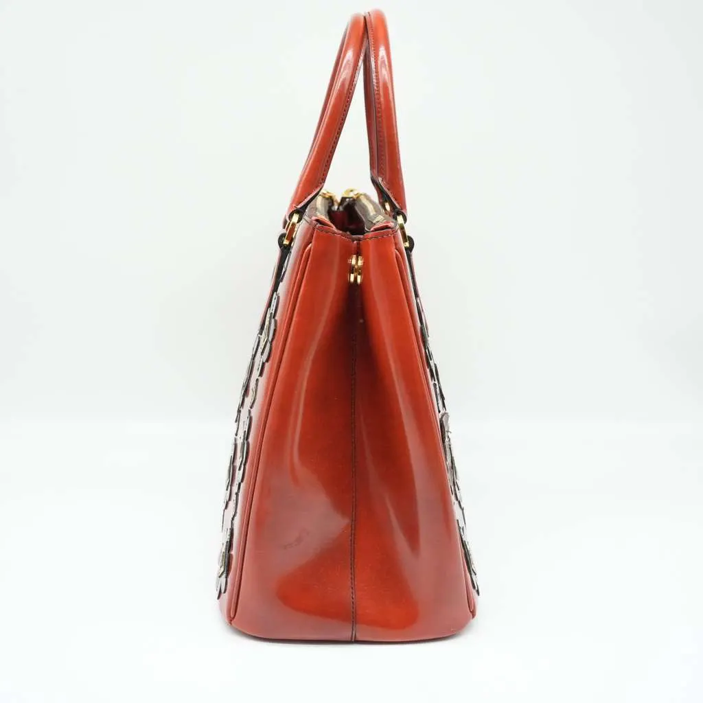 Prada Galleria Saffiano Vernic Pattent Leather Bag Orange Fair - Model View