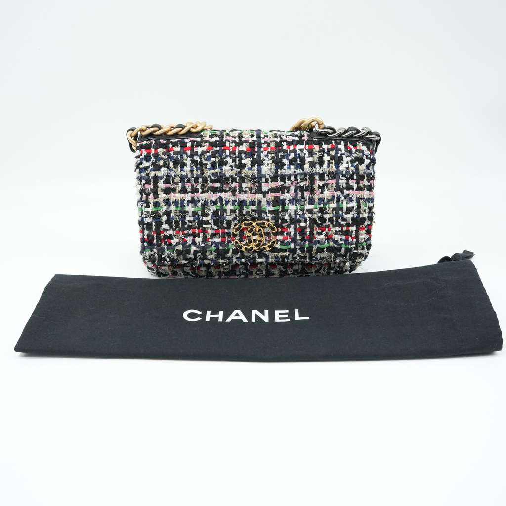 Chanel 19 Tweed Wallet on Chain - Image 21