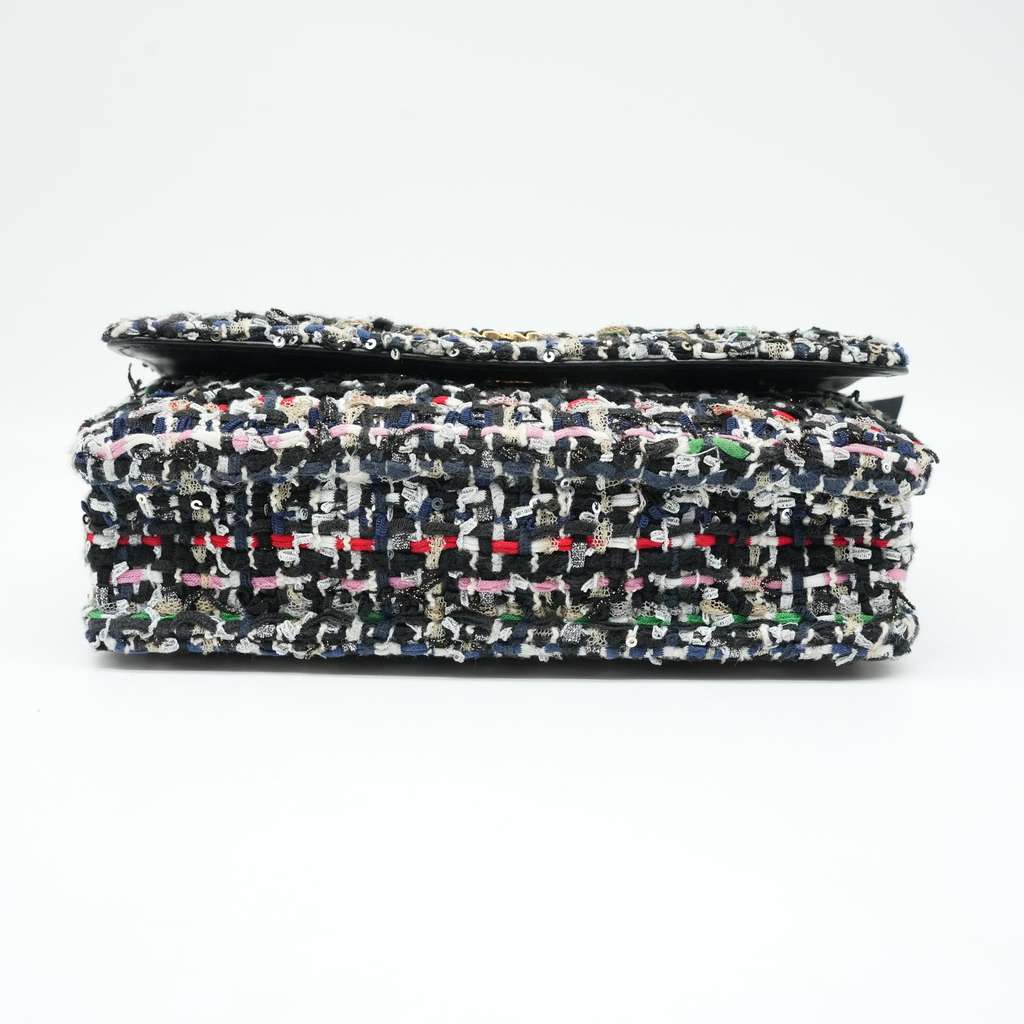Chanel 19 Tweed Wallet on Chain - Detail 2