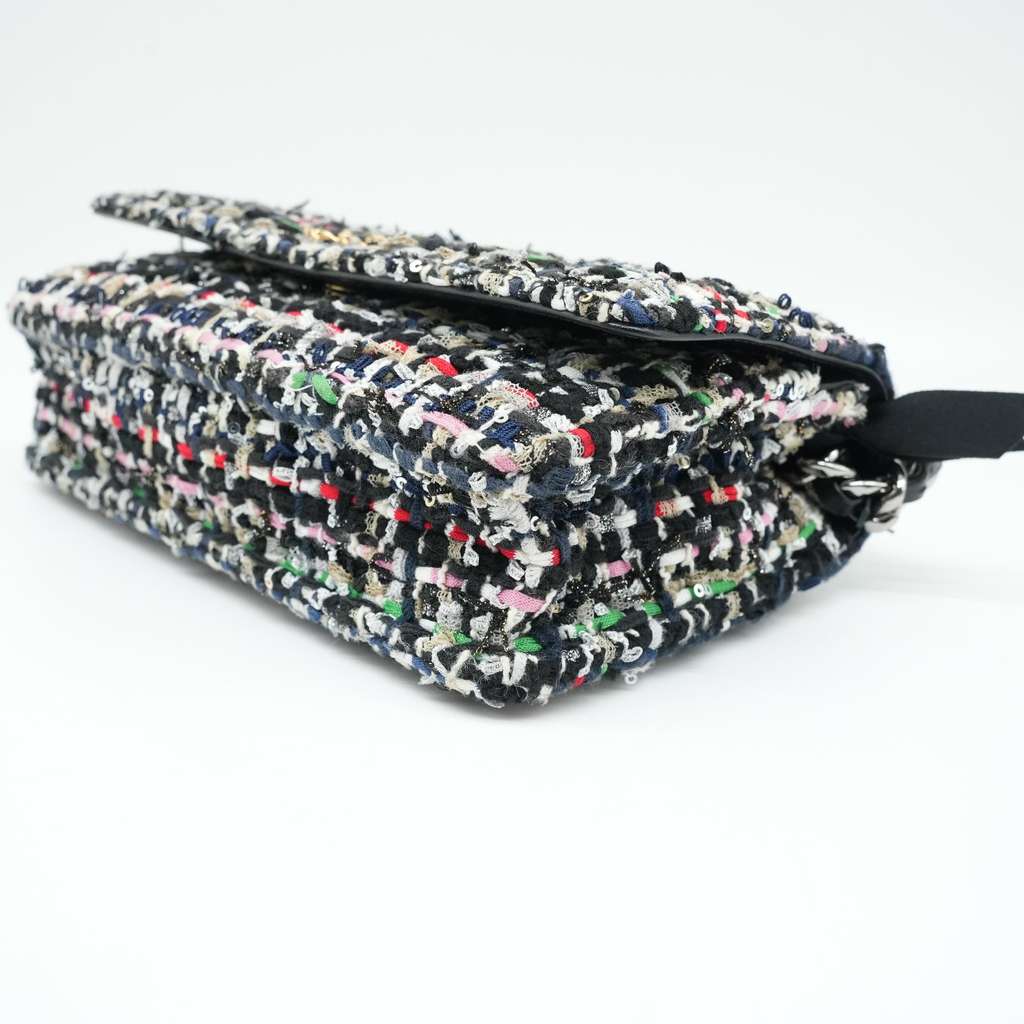 Chanel 19 Tweed Wallet on Chain - Image 11