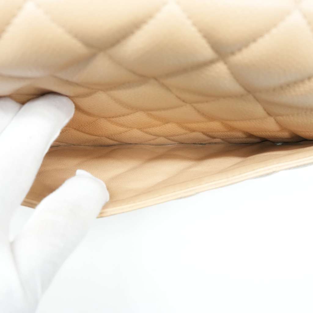 Chanel Classic Jumbo Caviar Leather Beige Gold Hardware - Detail 1