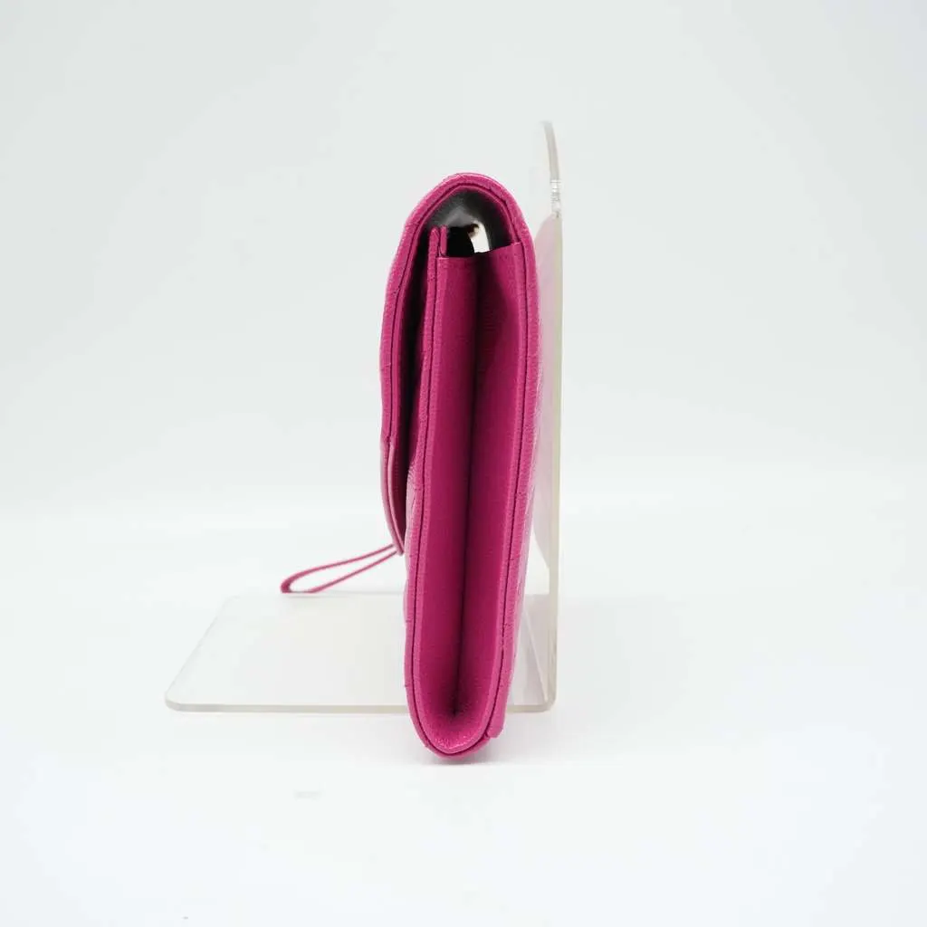 Saint Laurent Grain De Poudre Matelasse Chevron Monogram Envelope Clutch Fuxia Couture Pink Good - Model View