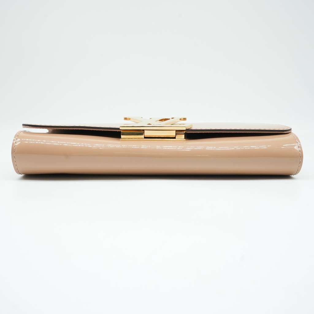 Louis Vuitton Nude Patent Leather Louise Clutch - Detail 1
