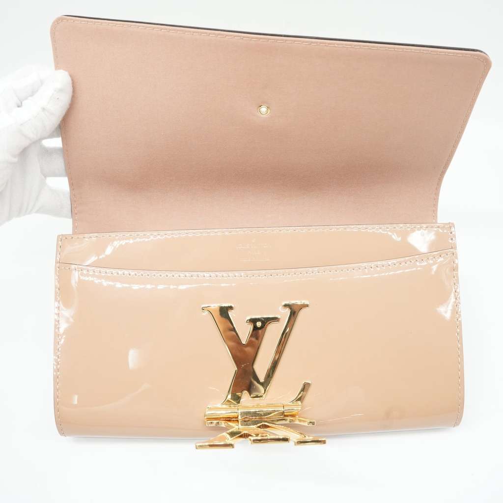 Louis Vuitton Nude Patent Leather Louise Clutch - Image 11