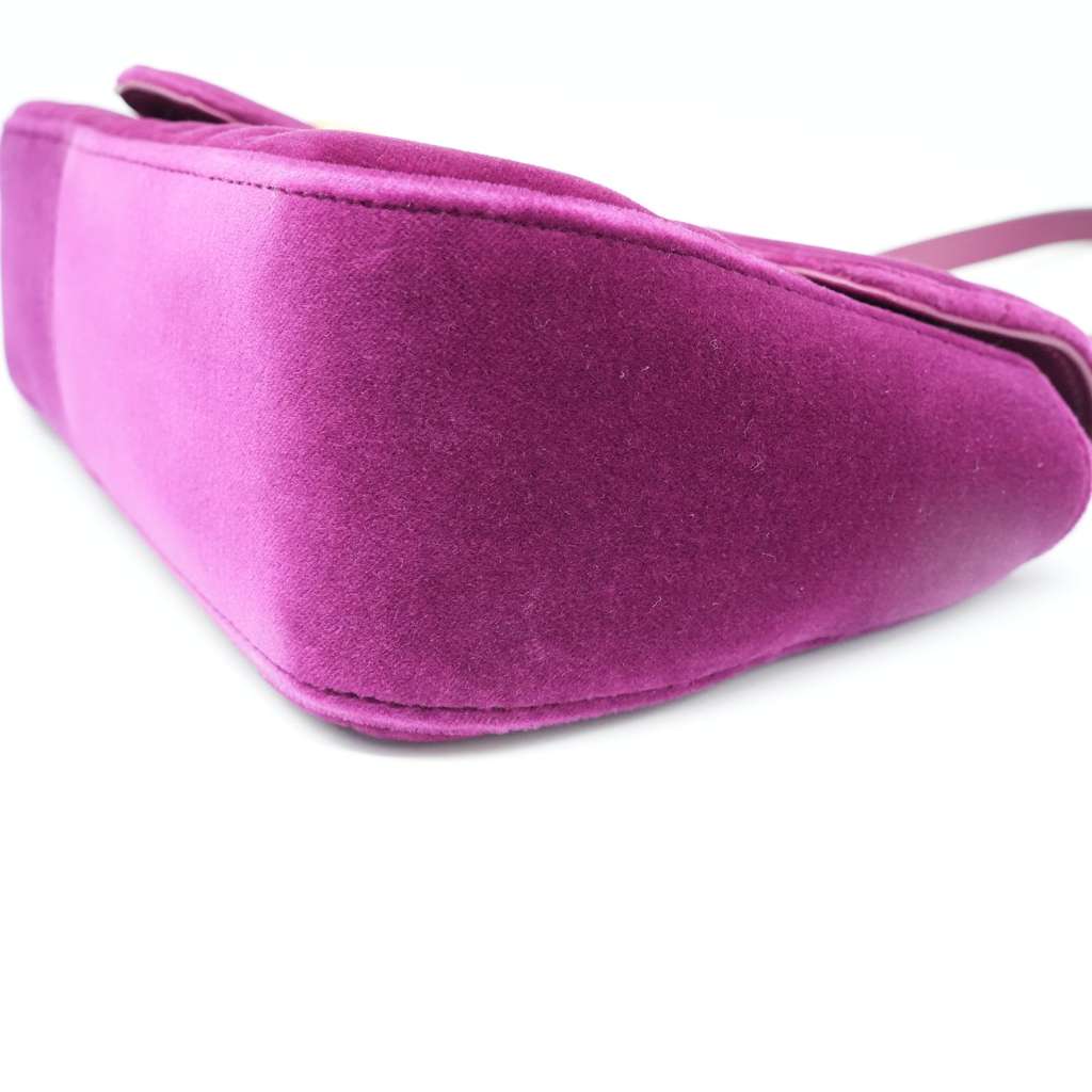 Gucci GG Marmont Shoulder Bag Matelasse Velvet - Image 11