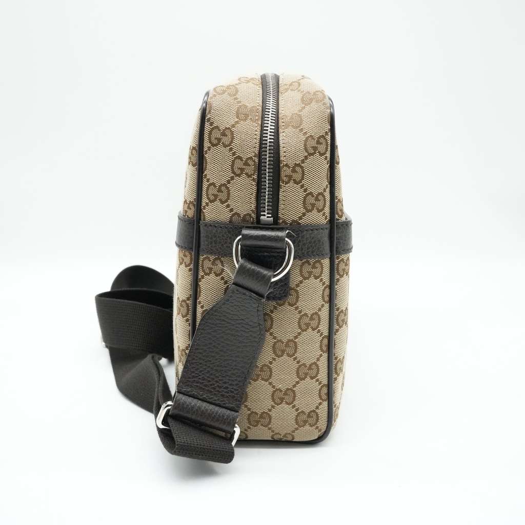 Gucci GG Canvas Messenger Bag Classic - Side view