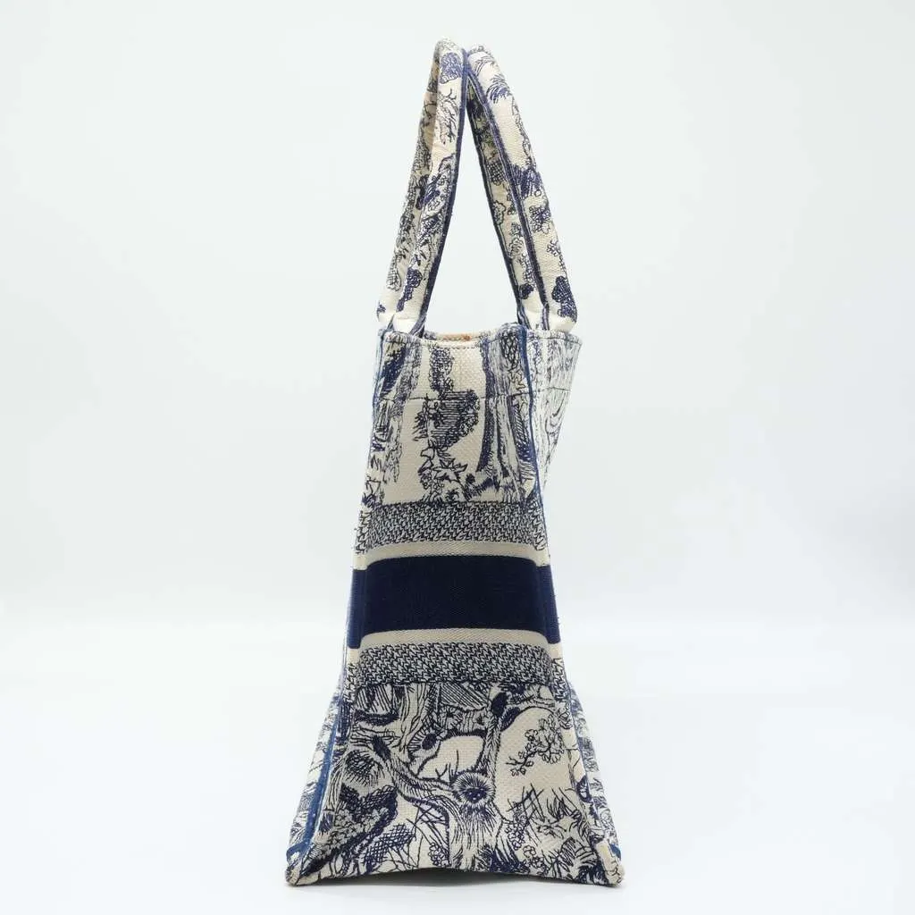 Dior Medium Dior Book Tote Blue and Ecru Toile de Jouy Reverse Embroidery Blue Cotton Fair - Model View
