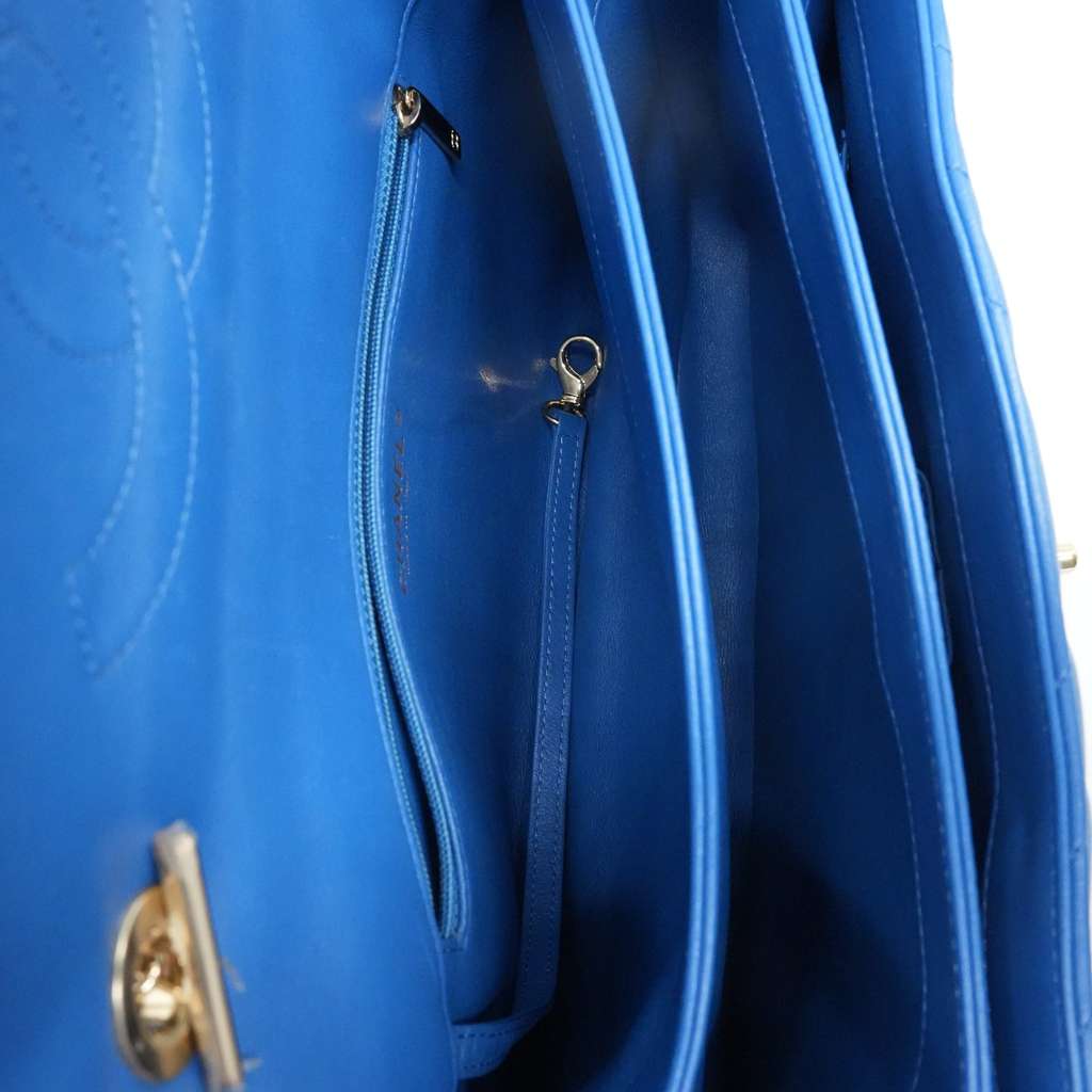 Chanel Trendy CC Top Handle Blue Chevron Quilted Leather 27043274 - Image 15