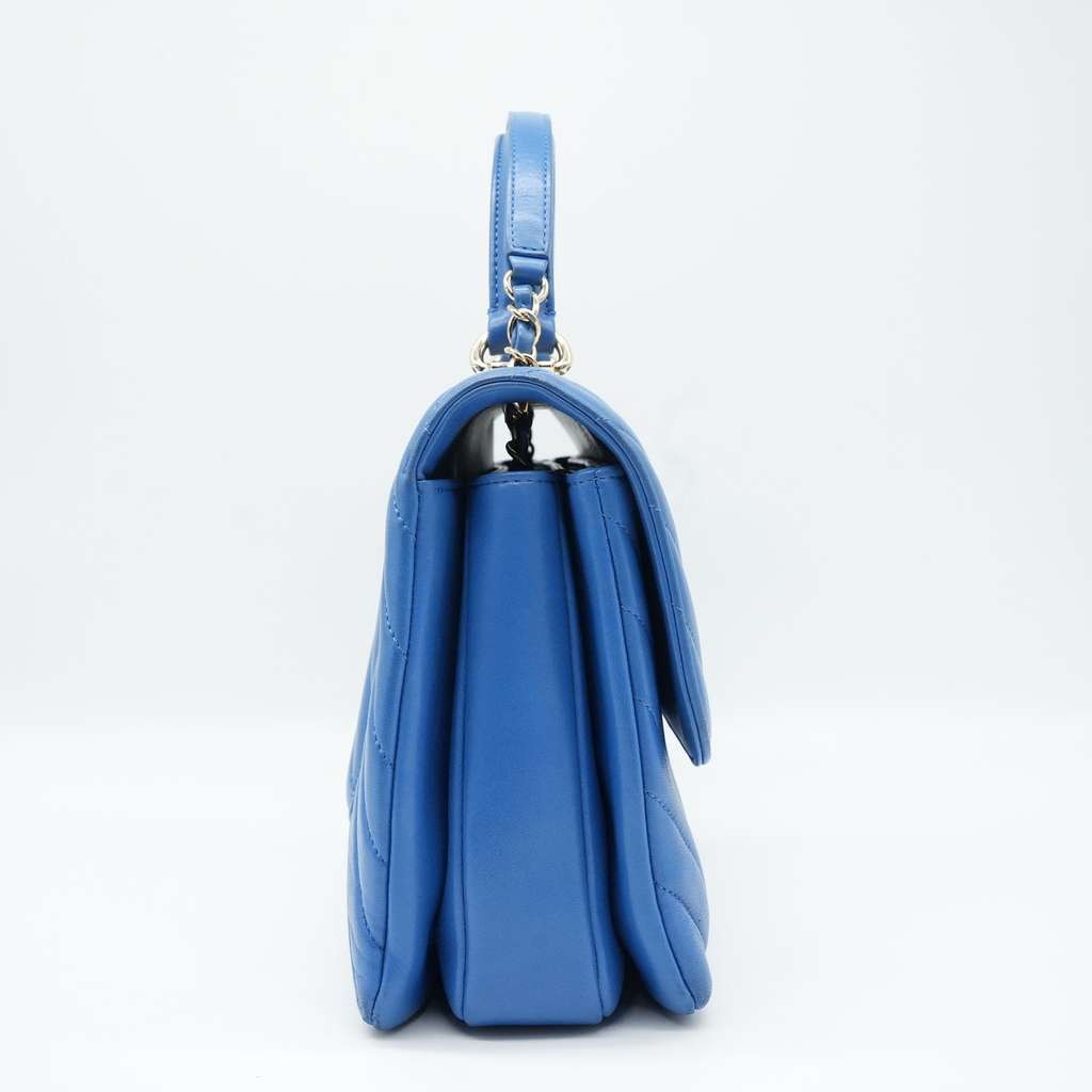 Chanel Trendy CC Top Handle Blue Chevron Quilted Leather 27043274 - Side view