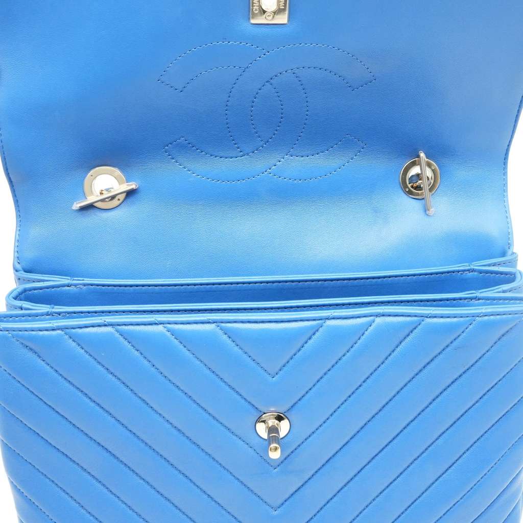 Chanel Trendy CC Top Handle Blue Chevron Quilted Leather 27043274 - Image 11
