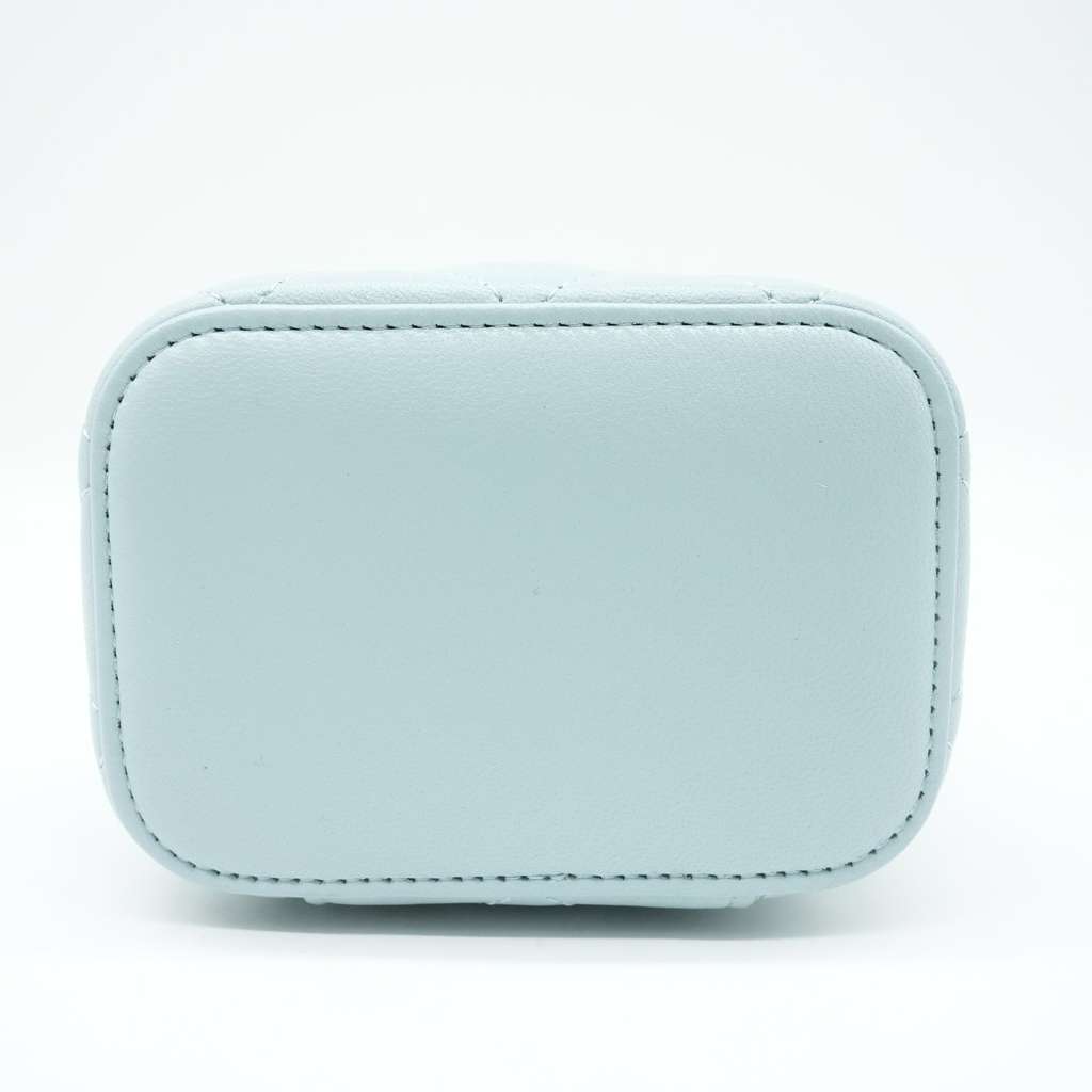 Chanel Mini Top Handle Vanity Case With Chain Light Blue Quilted Lambskin - Detail 1