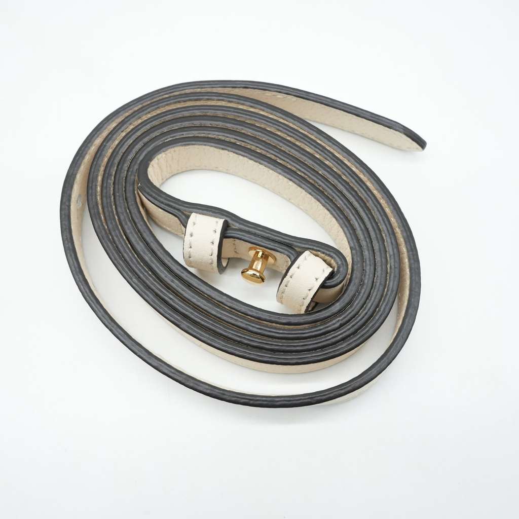 Gucci White MIni Sylvie Leather Bag - Image 15