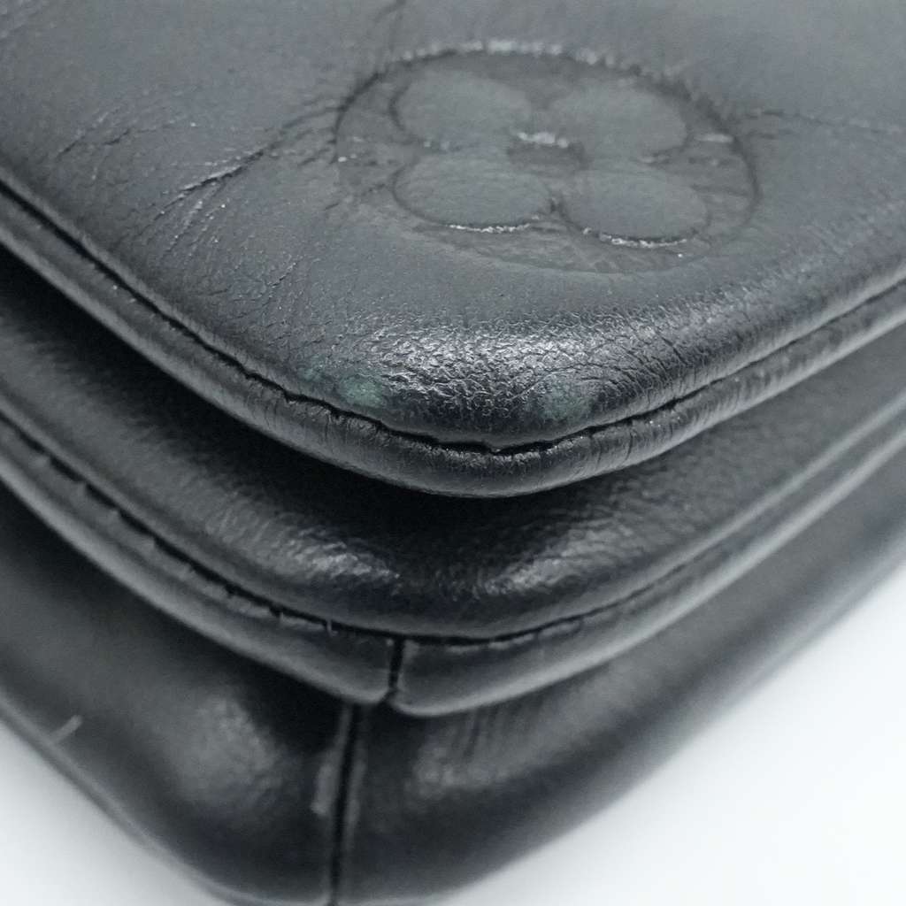 Louis Vuitton Coussin Black Bag Monogram-embossed Puffy Lambskin - Image 16