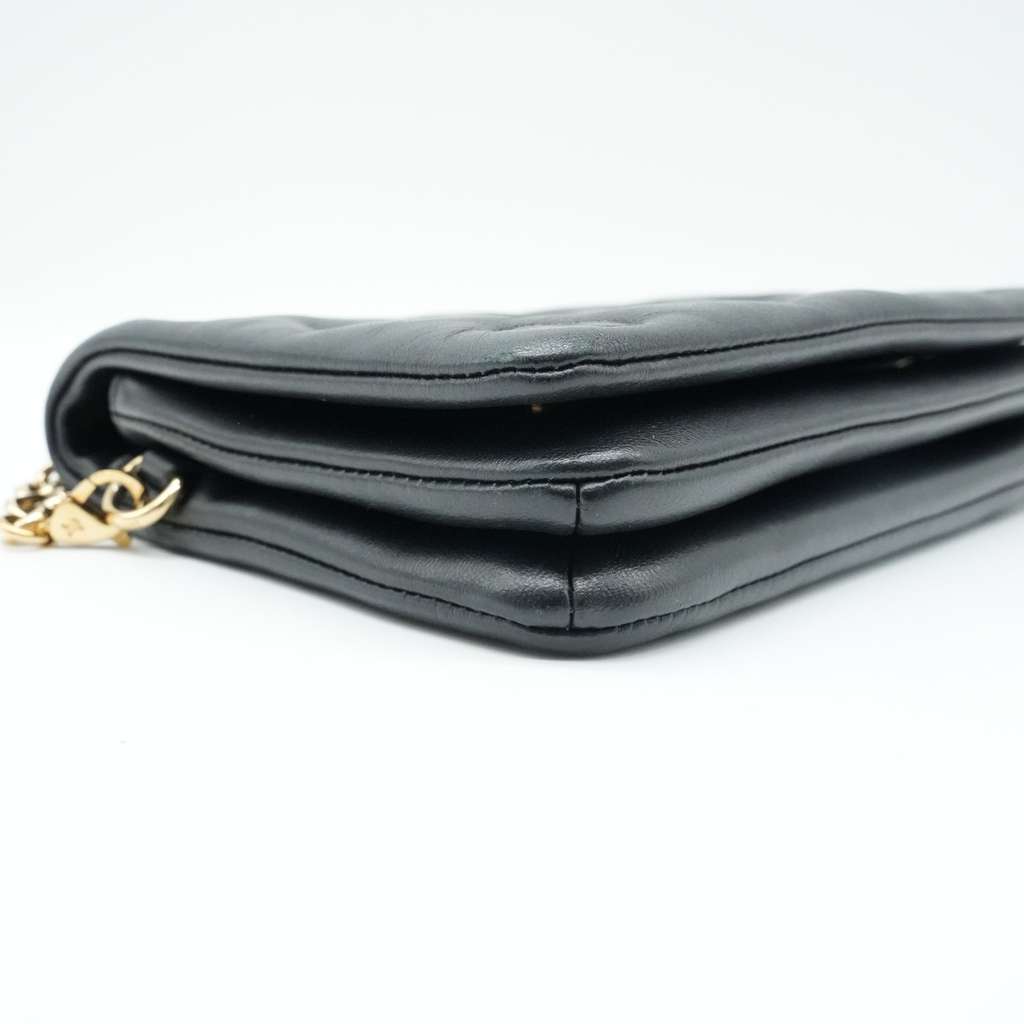 Louis Vuitton Coussin Black Bag Monogram-embossed Puffy Lambskin - Detail 1