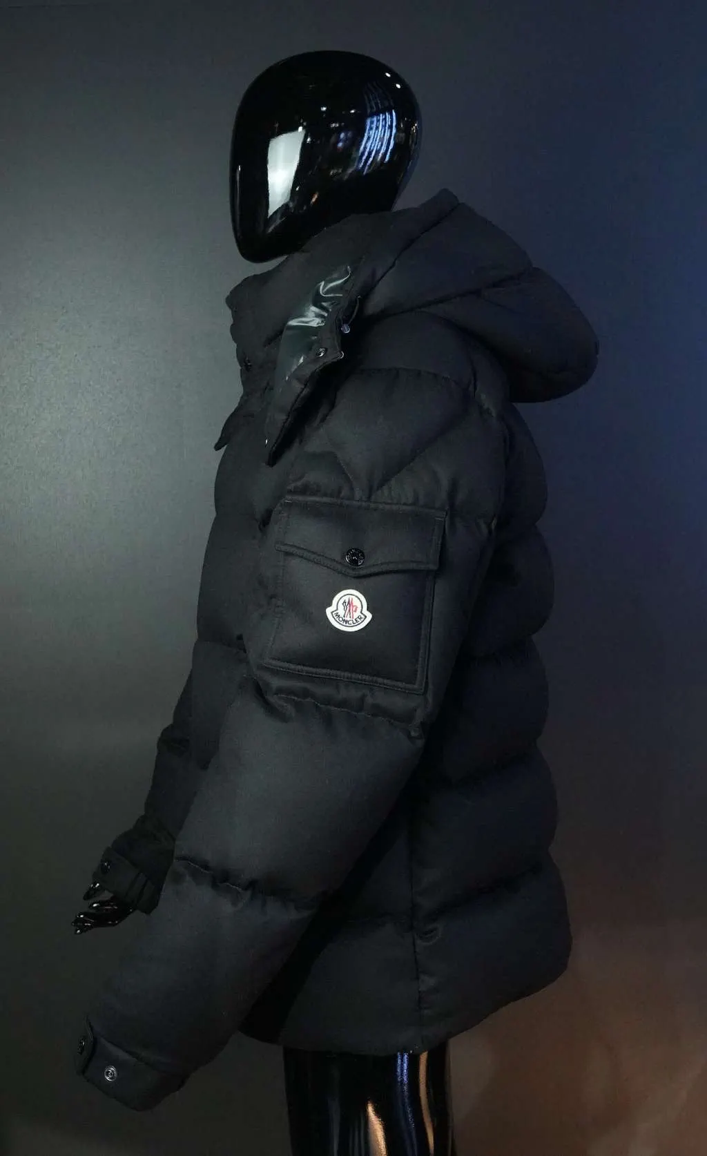 Moncler Vezere Puffer Jacket Black Size 4 Black Wool Good - Back View