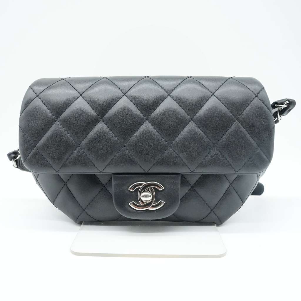 Chanel CC Uniform Flap Belt Bag Calfskin Quilted Black 31825284 - Back view