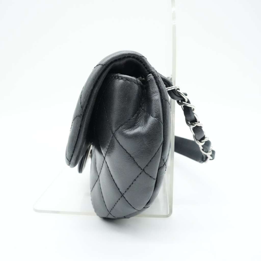 Chanel CC Uniform Flap Belt Bag Calfskin Quilted Black 31825284 - Side view