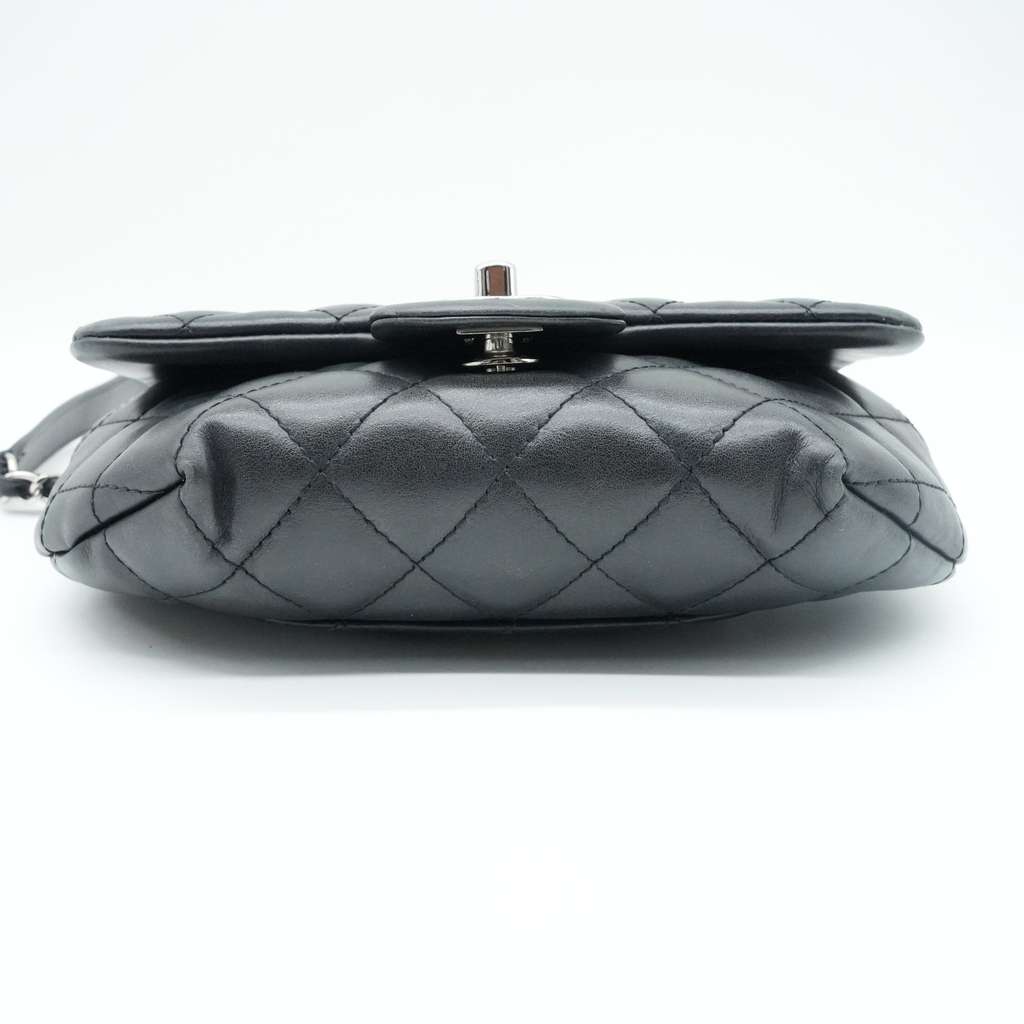 Chanel CC Uniform Flap Belt Bag Calfskin Quilted Black 31825284 - Detail 1