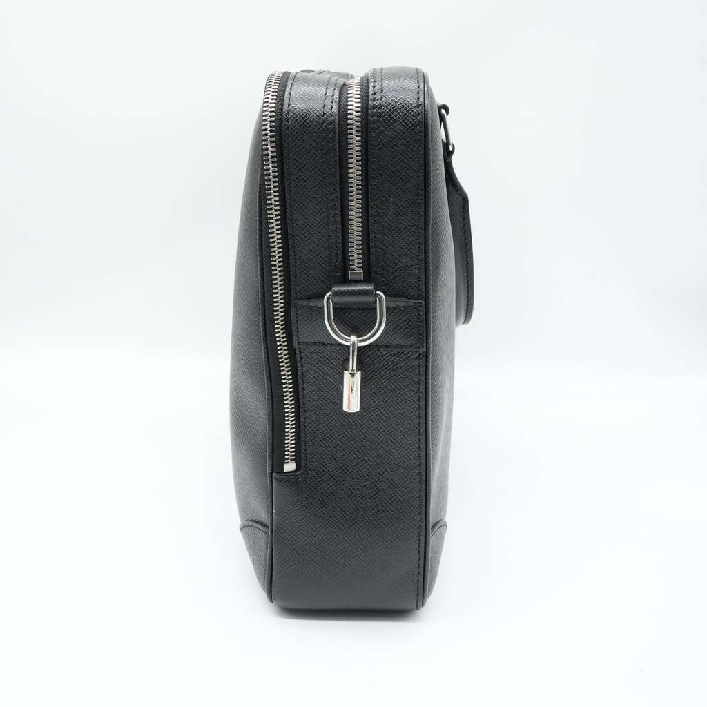 Louis Vuitton Porte-Documents Voyage PM Black M30925 - 5