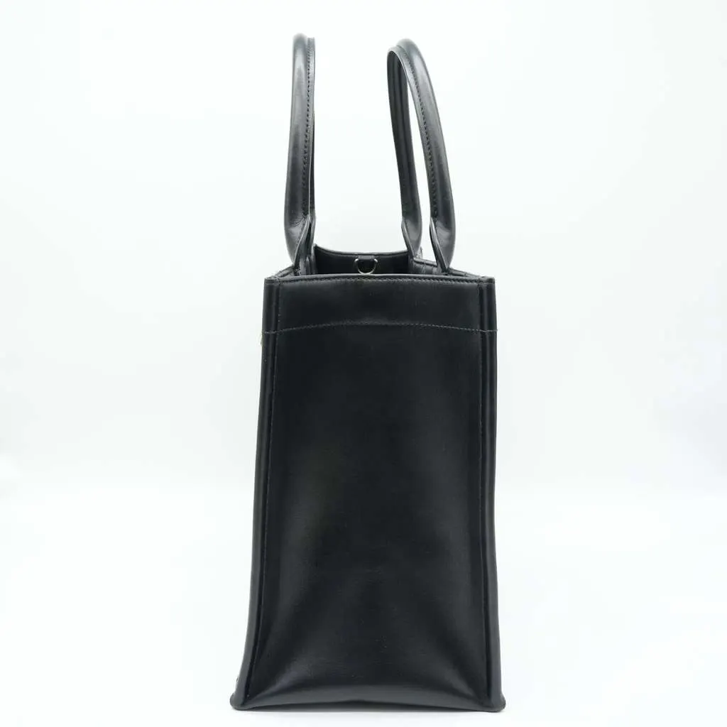 Dior Medium Book Tote Bag Black Macrocannage Calfskin Black Good - Model View