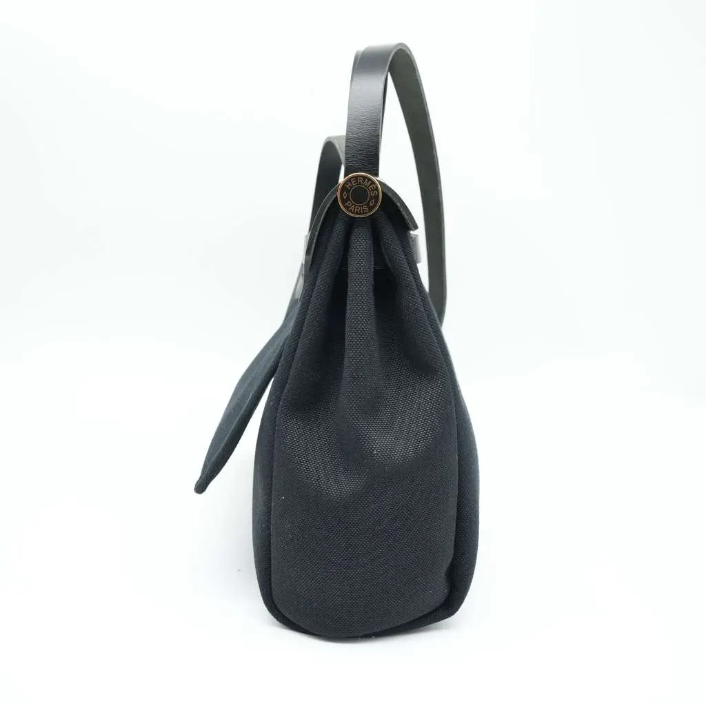 Hermès Herbag 31 Zip Bag Noir Canvas and Leather Stamp K(2025) Black Canvas Good - Model View