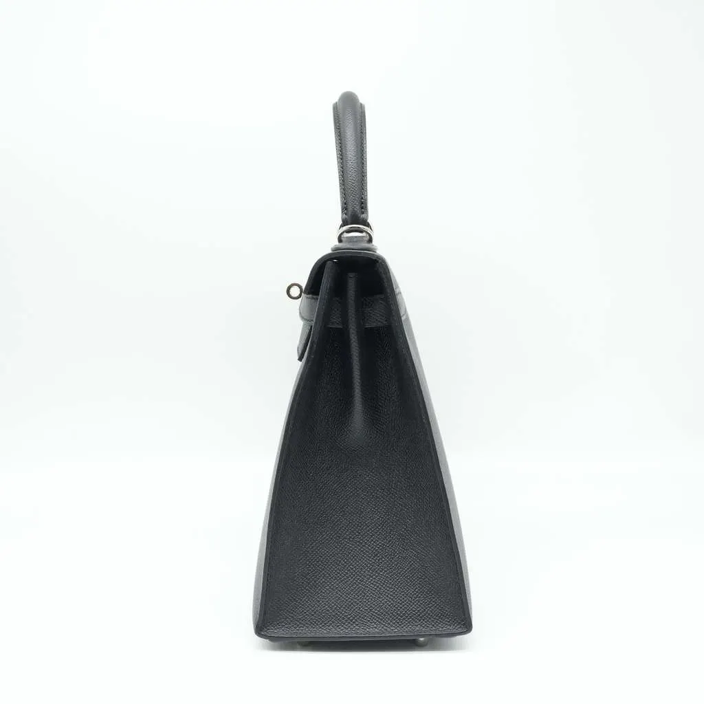 Hermès Kelly 28 Black Stamp D(2019) Black Good - Model View