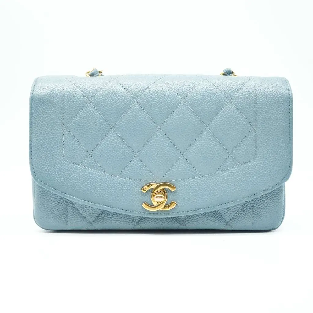 Chanel Diana Flap Bag Caviar Skin Light Blue (1994-1996) Blue Fair - Front View