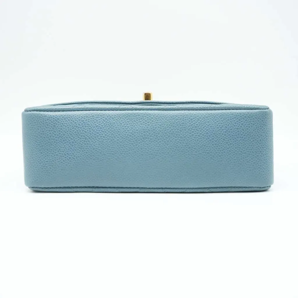 Chanel Diana Flap Bag Caviar Skin Light Blue (1994-1996) Blue Fair - Box View